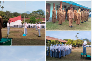 Pelaksanaan upacara bendera berlangsung dengan khidmat